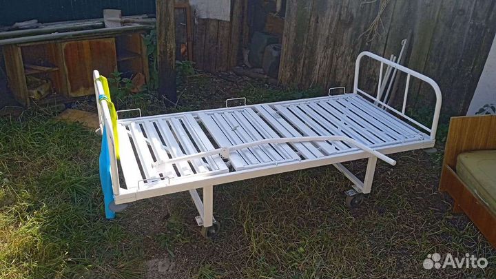 Медицинская кровать для лежачих больных бу