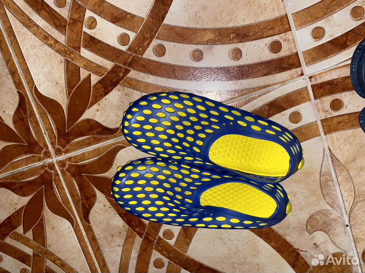 Надувной детский круг и вещи пакетом