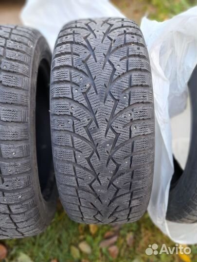 Toyo Observe G3-Ice 215/55 R17