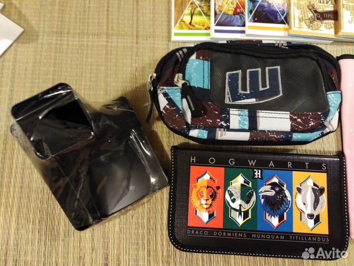 Тетради, пенал, папка для тетрадей