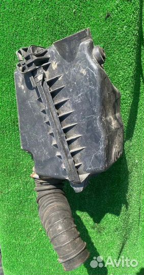 Корпус воздушного фильтра Toyota Corolla 1.6 2005