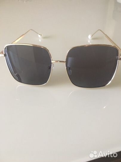 Очки солнцезащитные