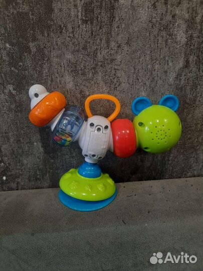 Игрушка на присоске на стол chicco