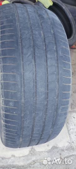 Bridgestone Alenza 001 265/45 R21