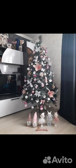 Елка искусственная 210бу+ все игрушки+гирлянда