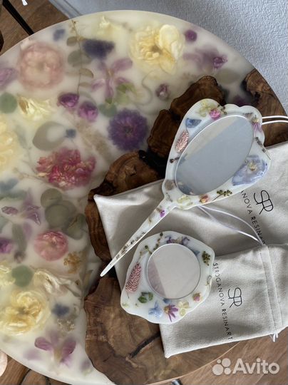 Карманное зеркало из эпоксидной смолы