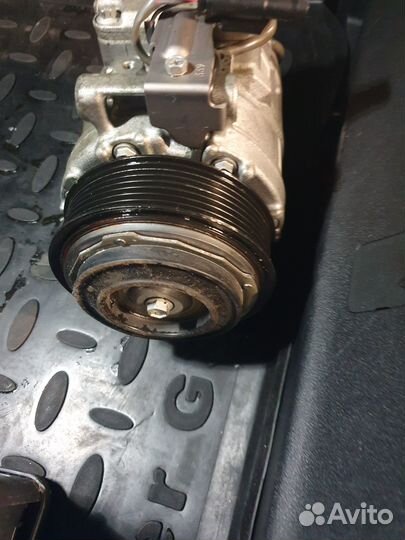 Компрессор кондиционера Mercedes OM642
