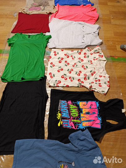 Комплект женских футболок