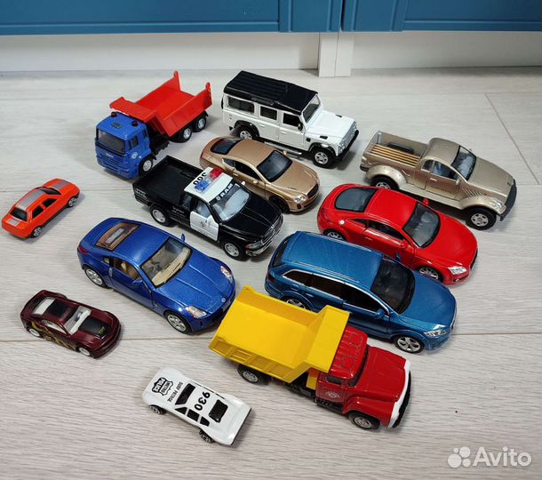 Машинки детские наборами