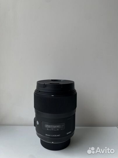 Объектив Sigma AF 35mm f/1.4 DG HSM Art Nikon F