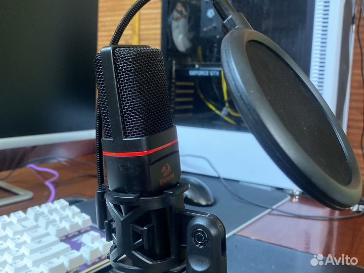 Микрофон Redragon