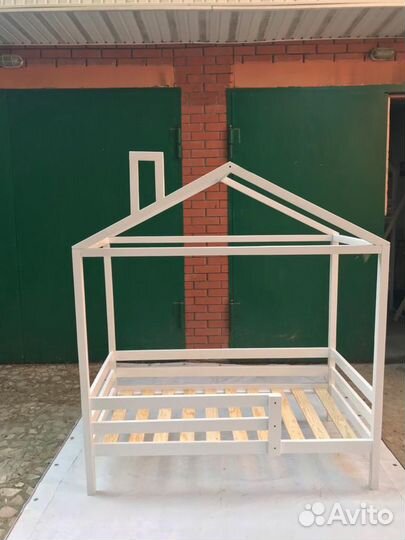 Кровать домик детская 140*70