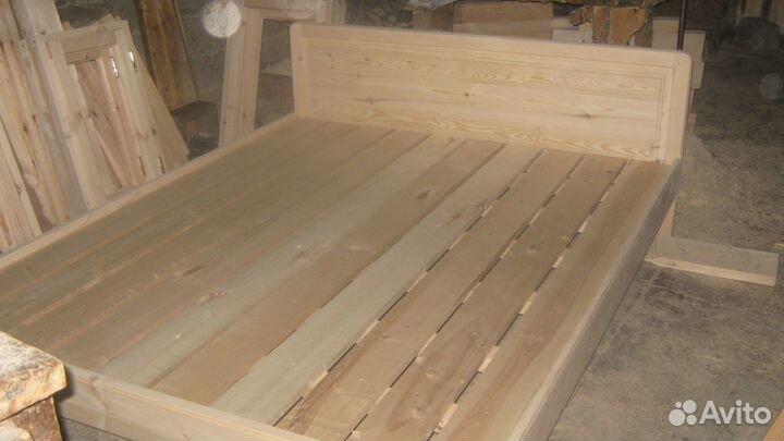 Кровати деревяннные