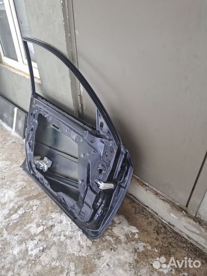 Дверь передняя левая mazda 3 bk