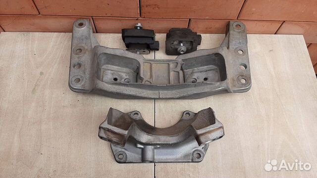 Кронштейн АКПП BMW 5-Series E60