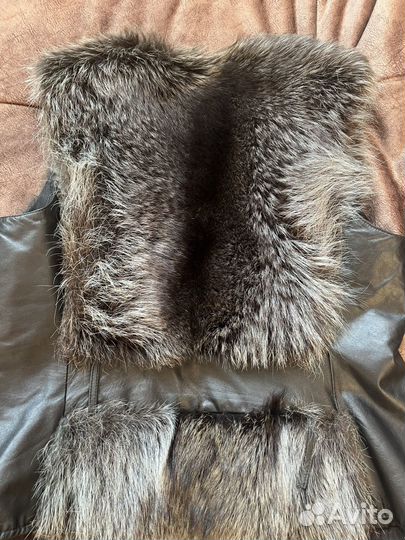 Жилетка женская