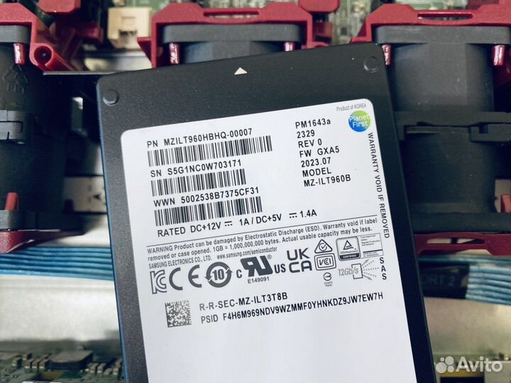 Samsung PM1643a 960Gb SAS SSD mzilt960hbhq