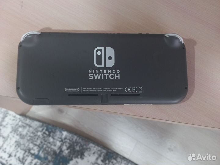Nintendo switch lite