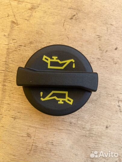 Крышка маслогорловины Ford