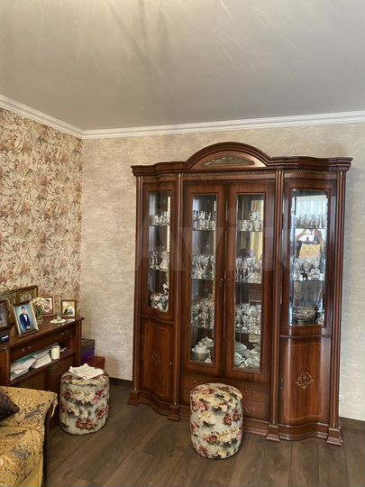 2-к. квартира, 68 м², 1/4 эт.