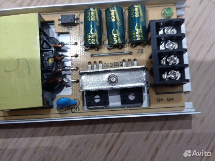 Блок питания 12V 8.3A