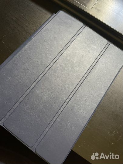 Чехол на iPad 10.2
