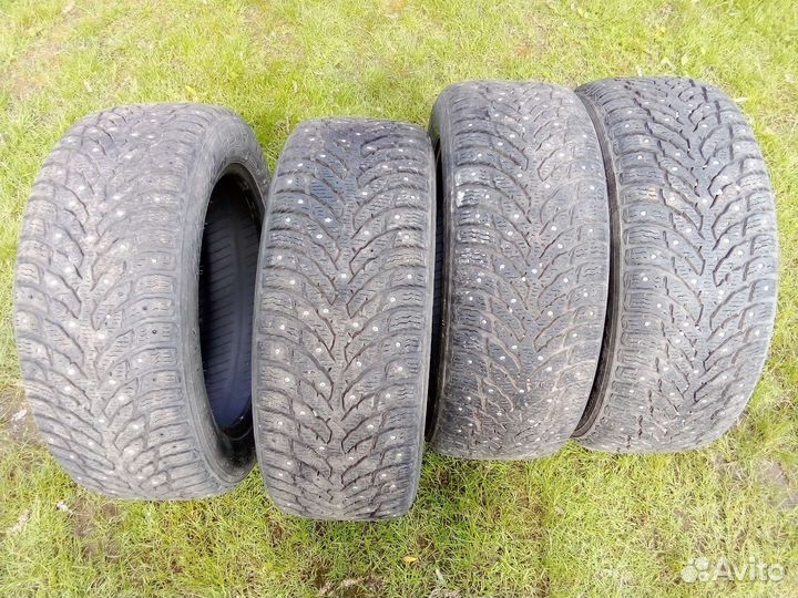 Nokian Tyres Hakkapeliitta 9 215/55 R17 98T