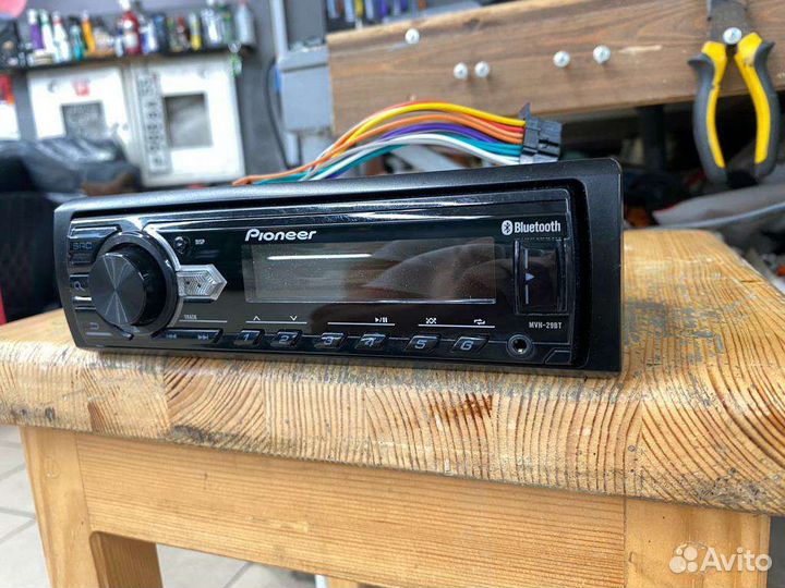 Магнитола Pioneer MVH-29BT