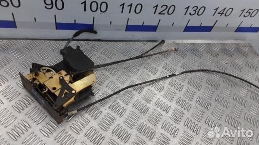 Замок двери распашной правой mercedes benz vito W6