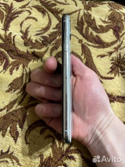 iPhone X, 64 ГБ