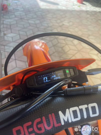 Regulmoto Crosstrec 300