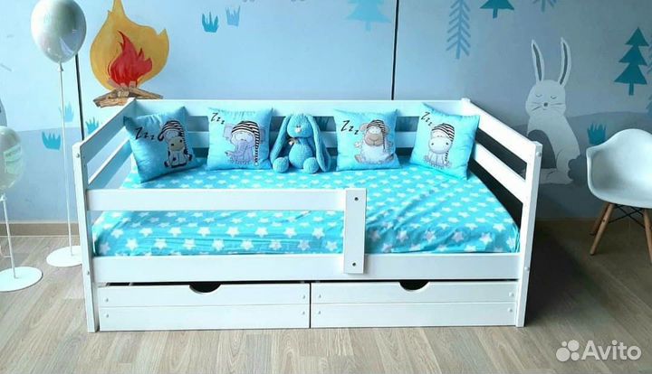 Кроватка детская 