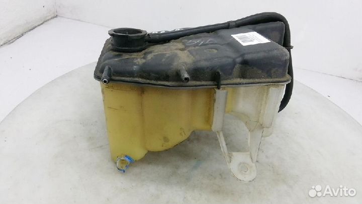 Бачок расширительный Jeep Grand Cherokee