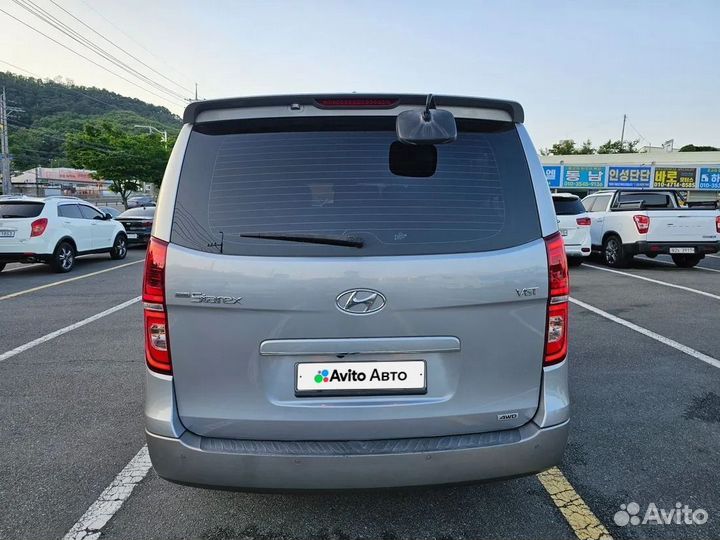 Hyundai Grand Starex 2.5 AT, 2019, 102 000 км