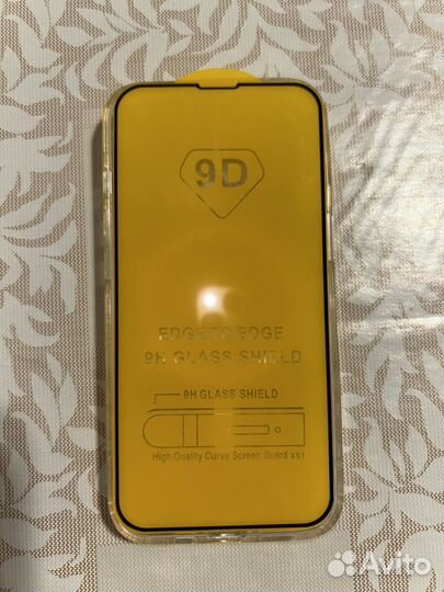 Чехол на iPhone 14