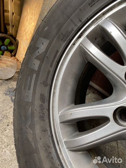 Nexen Roadian 541 225/75 R16 104H