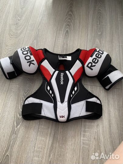 Нагрудник хоккейный reebok Junior, L