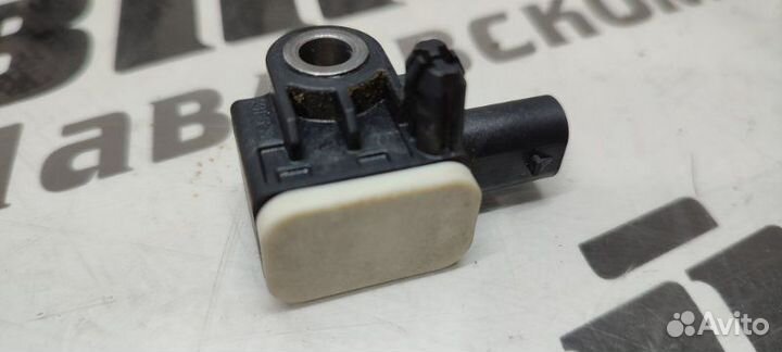 Датчик airbag передний Audi A7 4G CGW 12.03.2012