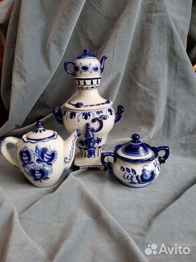 Сувениры Гжель.Самовар,сахарница и чайник.СССР.до