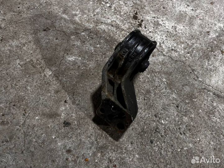 Подушка двигателя правая Киа Маджентис 1 2.5G6BV