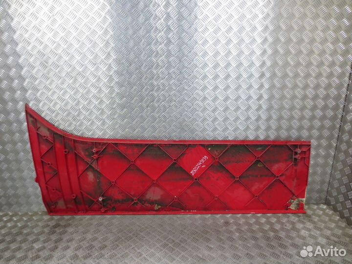 Спойлер кабины левый боковой Scania 1532455