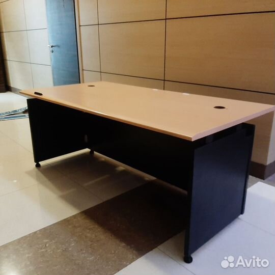 Стол руководителя