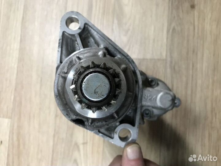 Стартер Фольксваген Пассат Б7