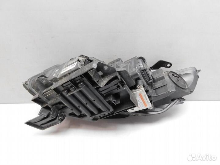 Фара правая Land Rover Discovery Sport