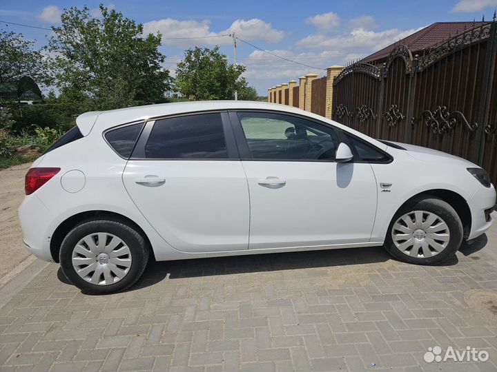 Opel Astra 1.6 AT, 2014, 160 000 км