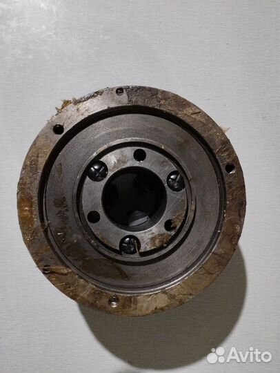 Трёхкулачковый токарный патрон