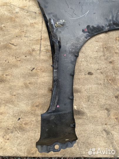 Крыло переднее левое Toyota Rav4 20