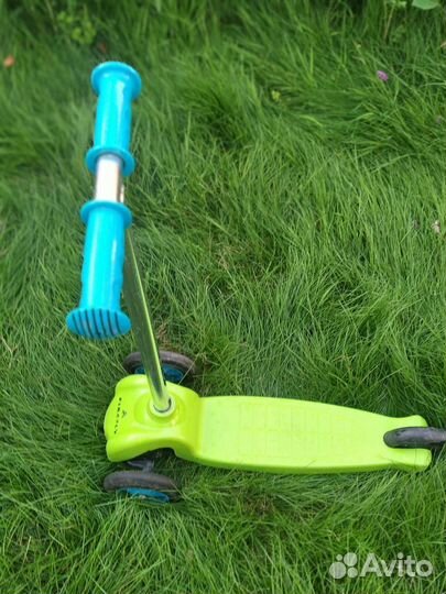 Детский трёхколёсный самокат