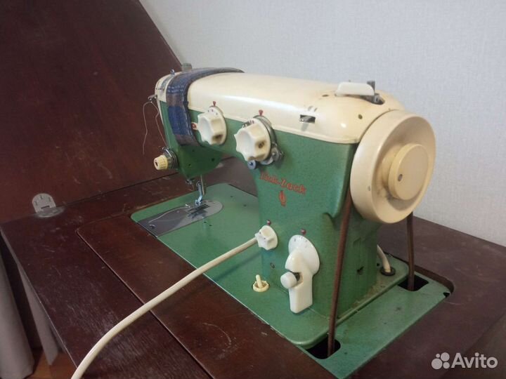 Швейная машинка