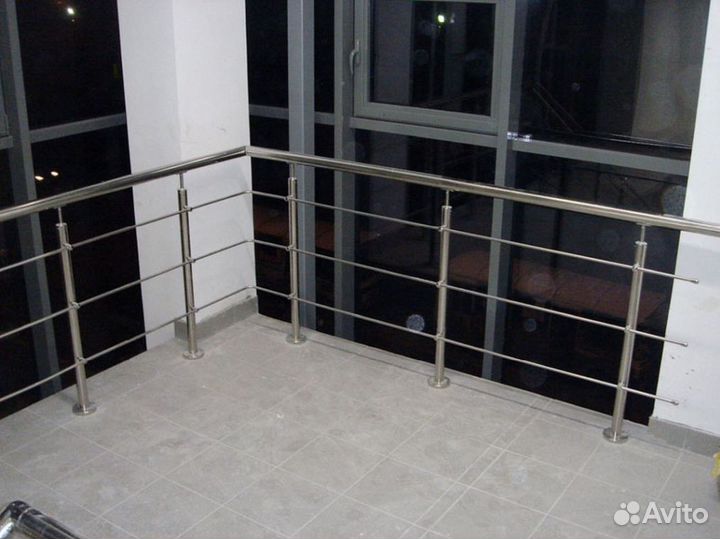 Полированный поручень из нержавейки